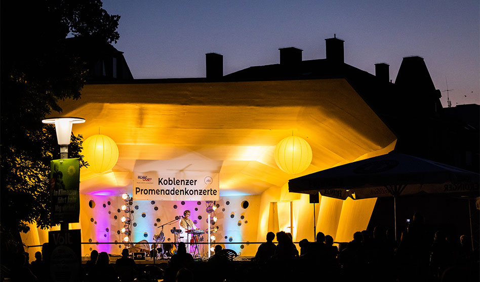 Auftakt der Sommerkonzerte in der Konzertmuschel am Rheinufer