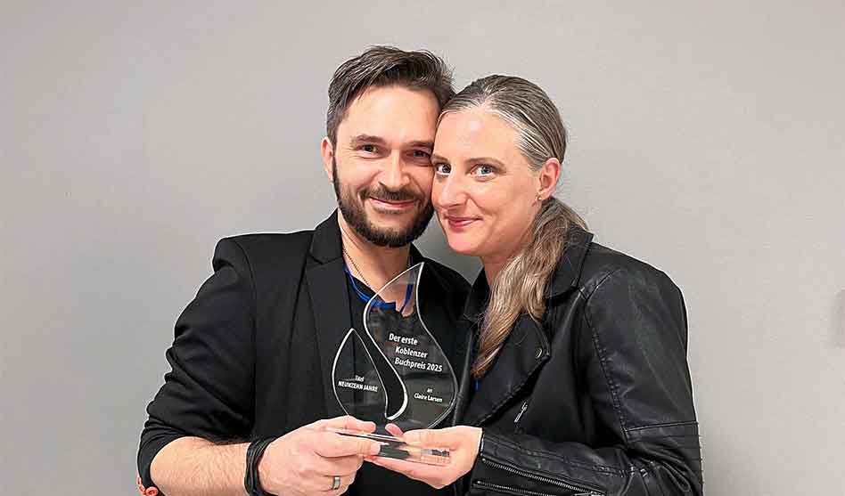 Erster Buchpreis der Koblenzer Buchmesse ging an Claire Larsen!