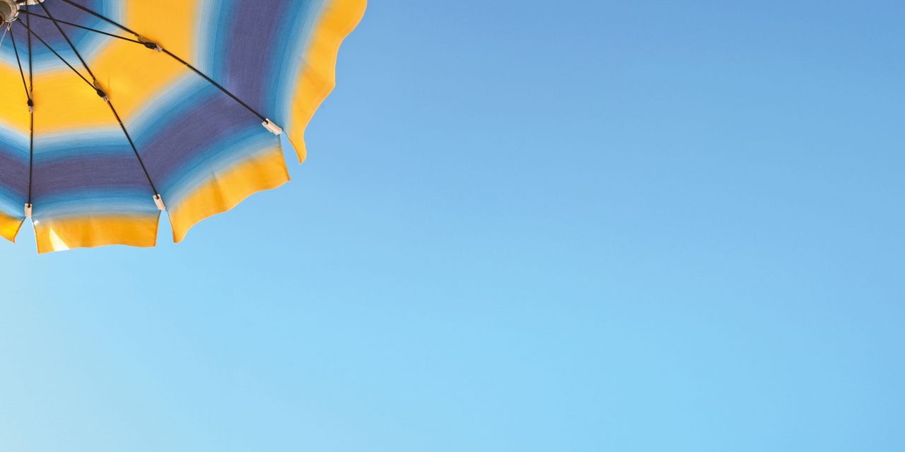 Warum Sonnenschutz auf Balkon und im Garten immer wichtiger wird