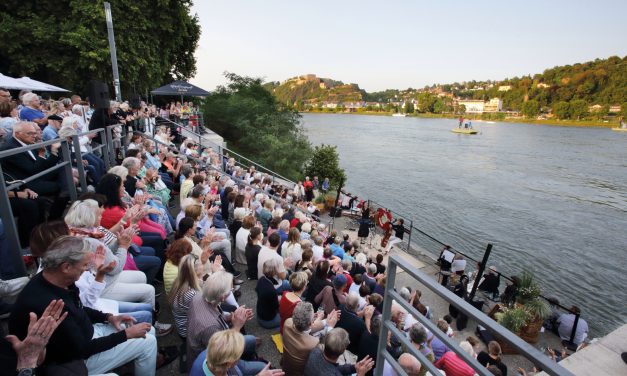 Koblenzer Kulturstufen bieten kostenfreie Open-Air-Konzerte an den Schlossstufen