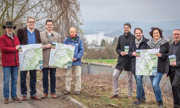 Koblenz zu Fuß entdecken: Wanderkarte für die rechte Rheinseite in neuer Auflage erhältlich